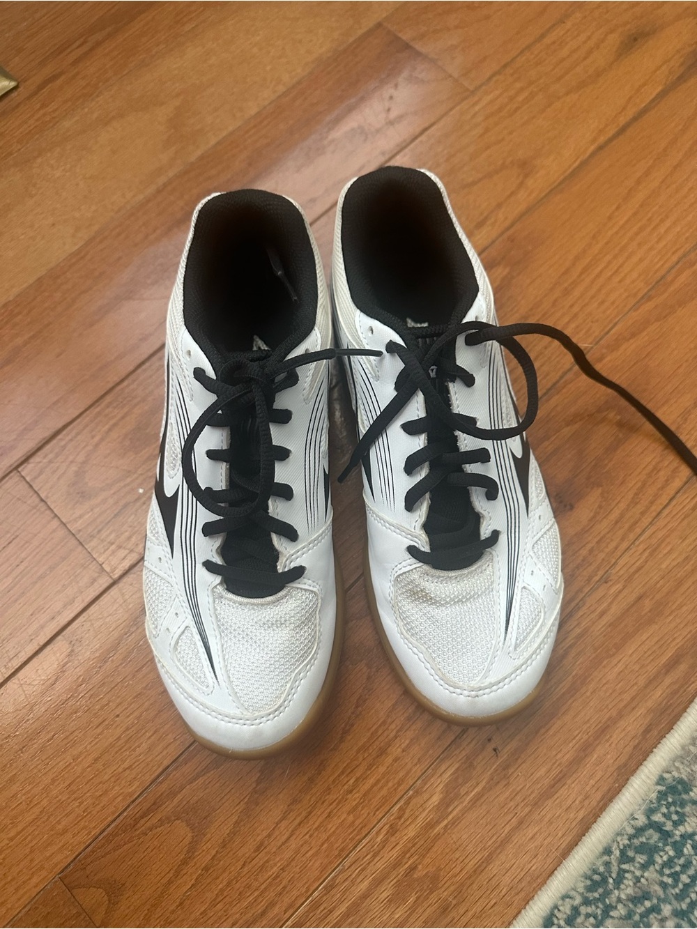 Mizuno White and Black Women's Athletic Sneakers